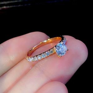 Fashion Crystal Ring For Women